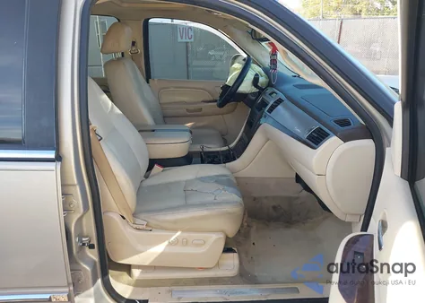 2007 Cadillac Escalade Standard z USA, uszkodzony, nr VIN 1GYFK63887R281750